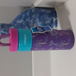 🌹 Coolgear water bottle with removable sleeve. Retro style.Purple flamingos NWT